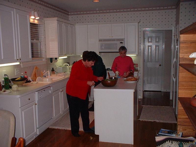 Xmas2002-0034_small.JPG